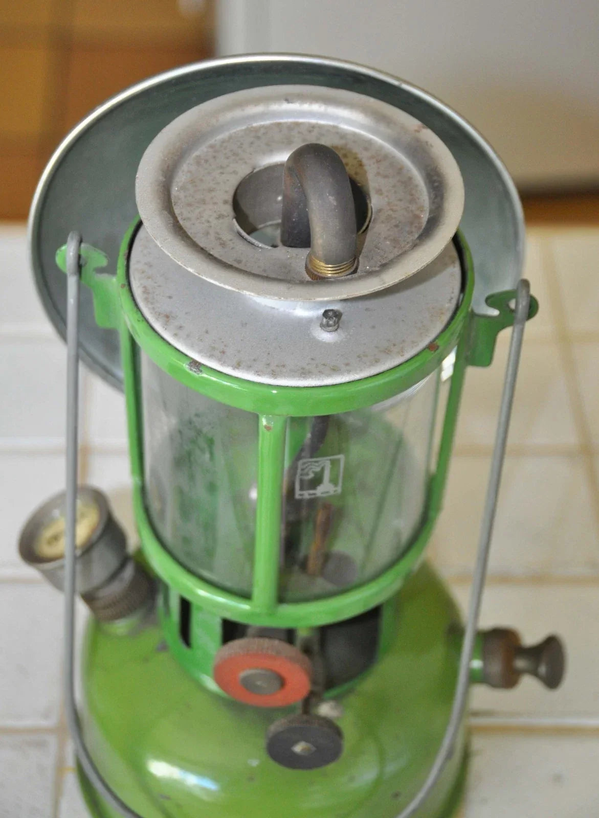 Lampe à pression ancienne