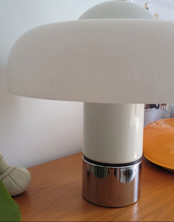 Brumbury lamp manufactured by the publisher Harvey GUZZINI