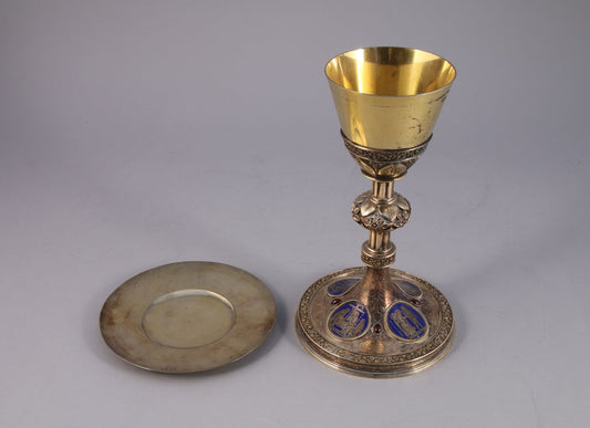 CHALICE in two-tone rose and yellow vermeil, chased and filigreed.