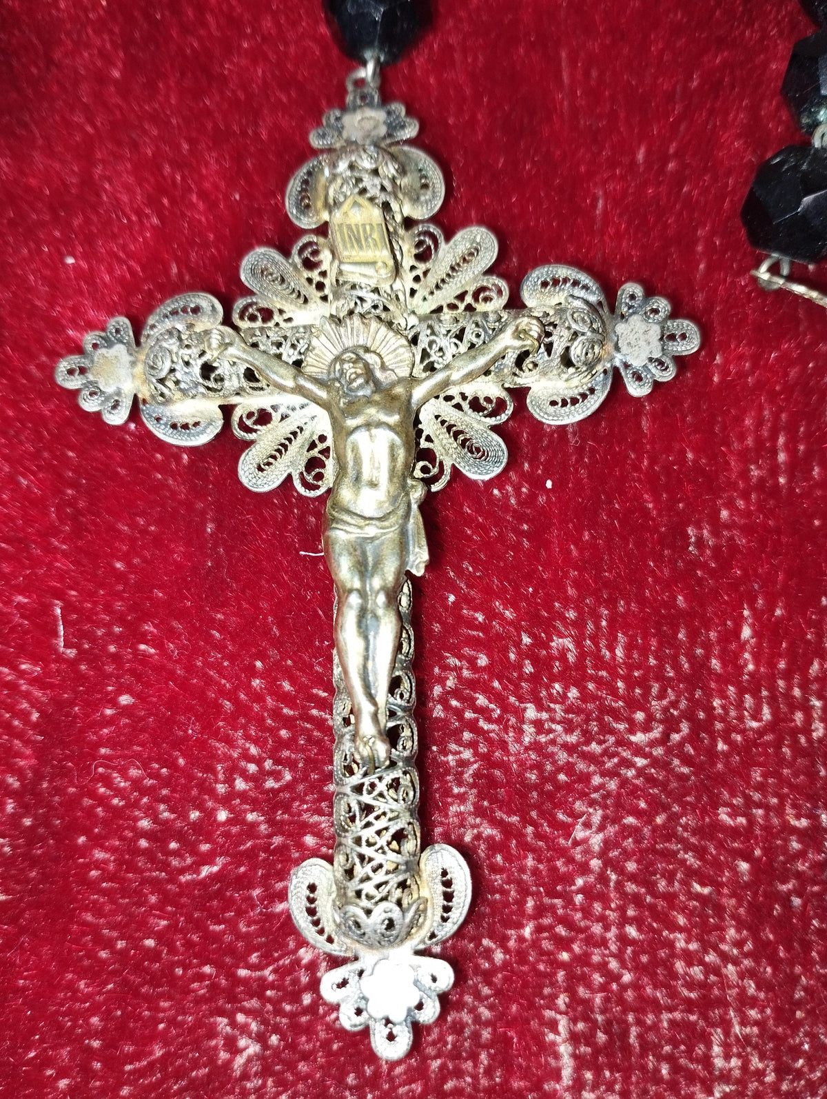 ANTIQUE ROSARY OF ELISABETH. SILVER FILIGREE AND CRYSTAL. 20TH CENTURY