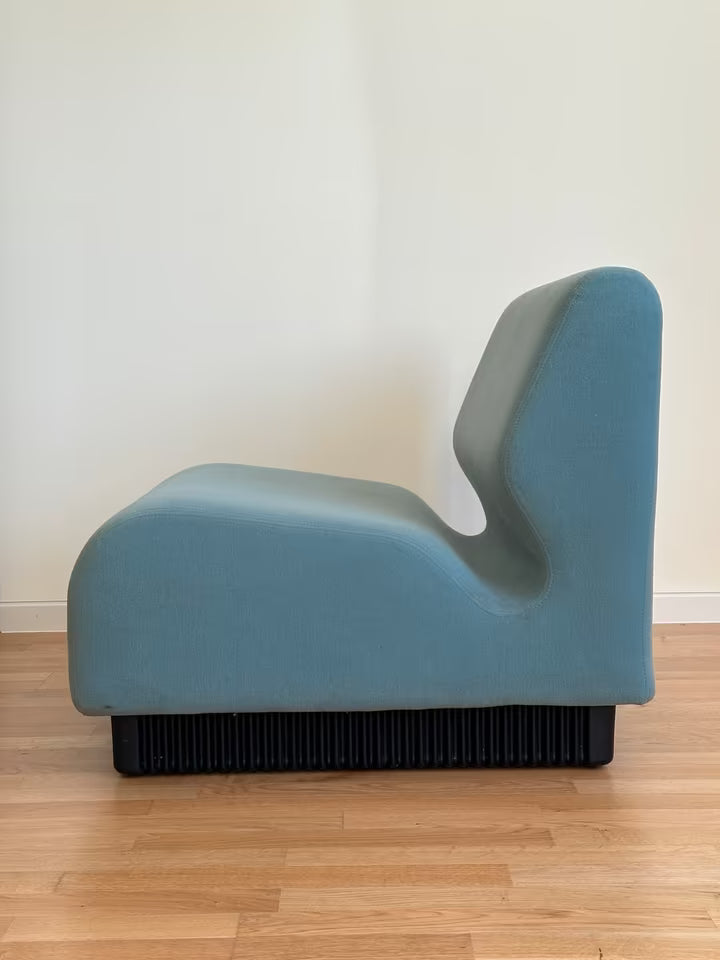 Set of 2 Herman Miller Chadwick indoor armchairs, a 70s design classic