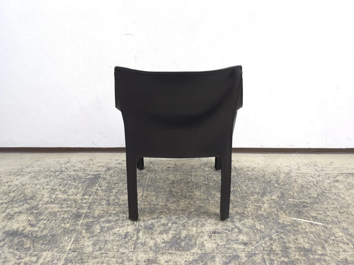 The Cab 413 chair by Cassina, a masterpiece of Italian design