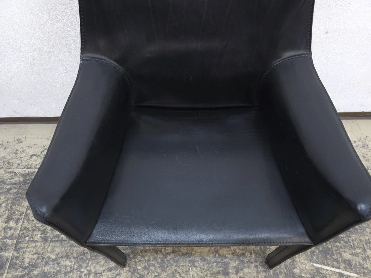 The Cab 413 chair by Cassina, a masterpiece of Italian design