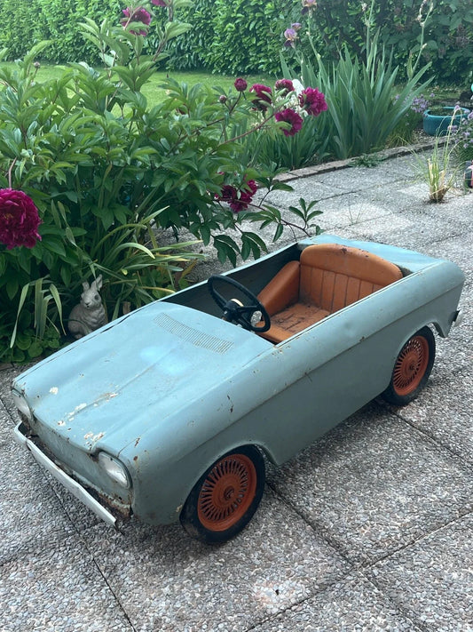 Vintage Peugeot 204 pedal car