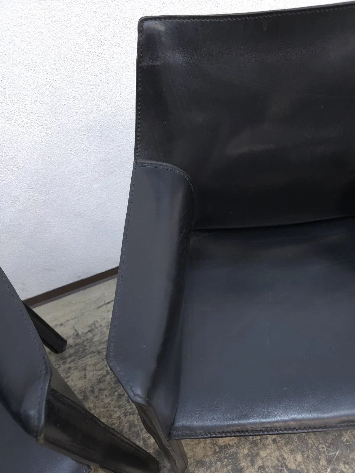 The Cab 413 chair by Cassina, a masterpiece of Italian design