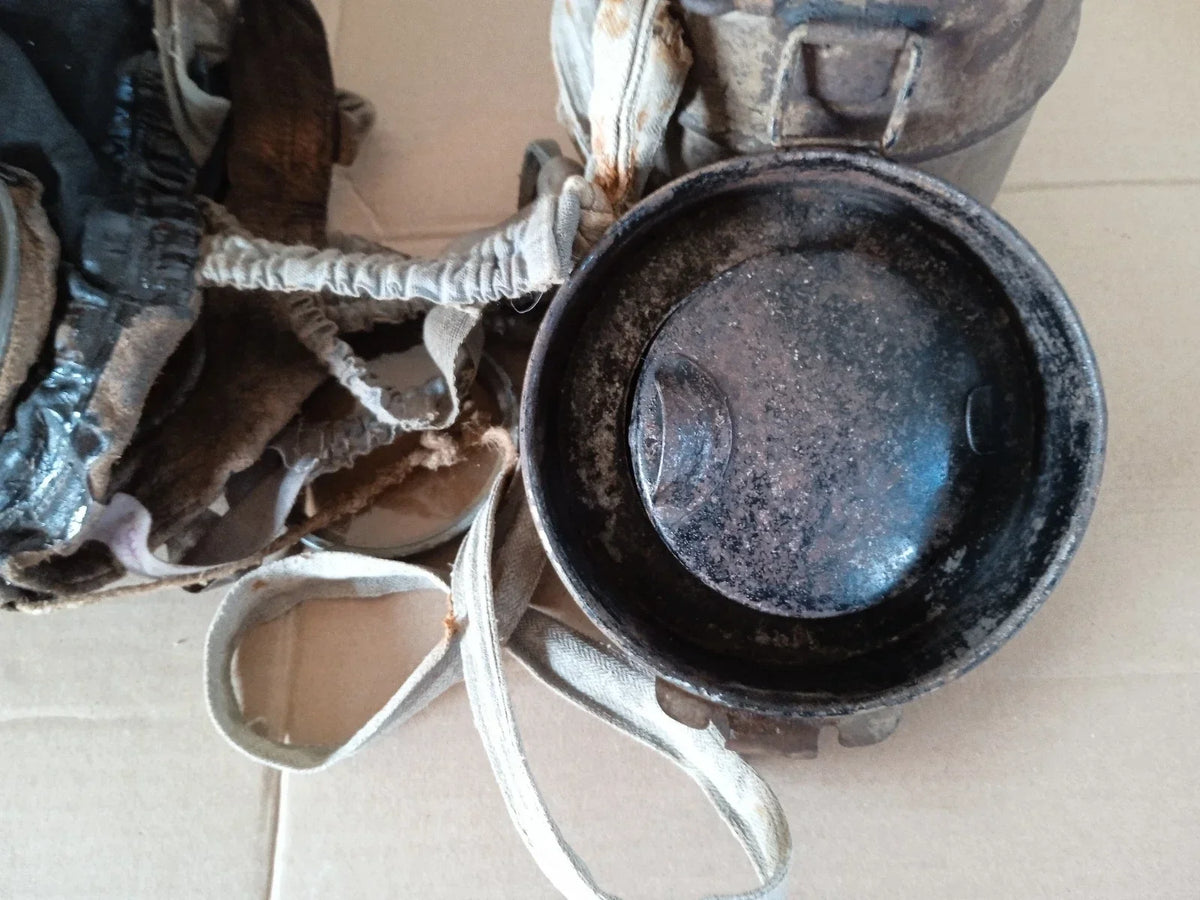 German WWI Model 17 gas mask