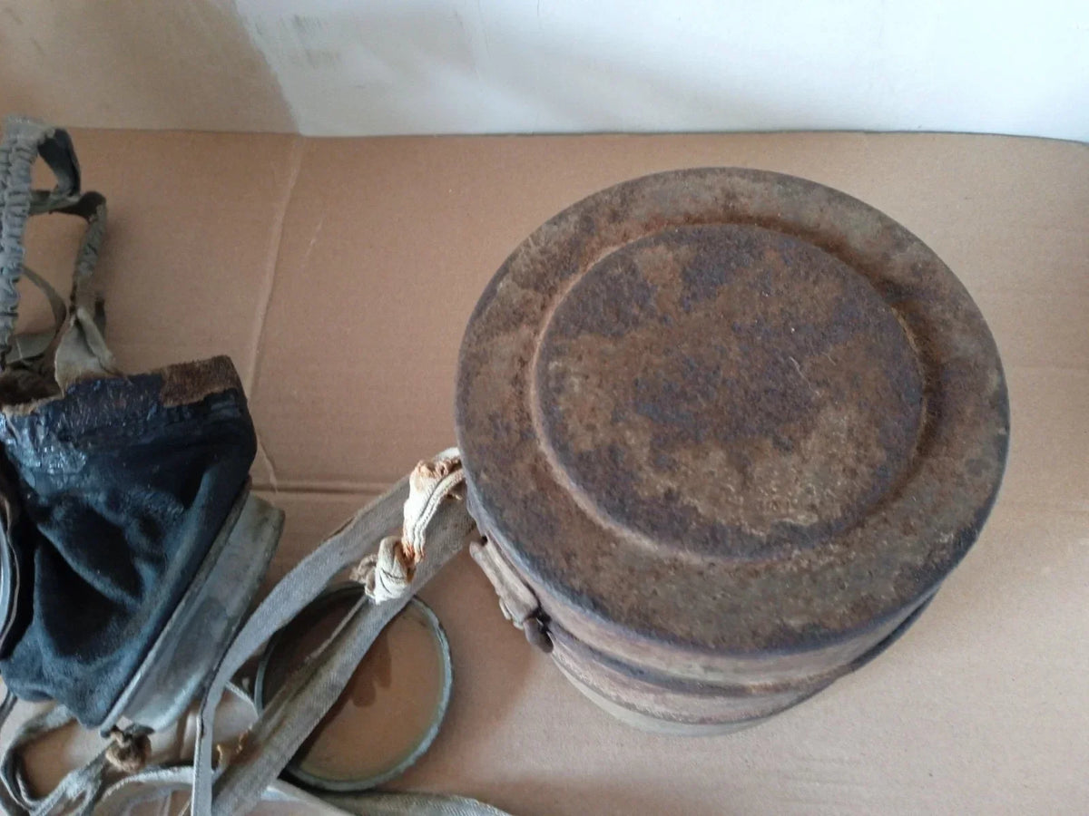 German WWI Model 17 gas mask