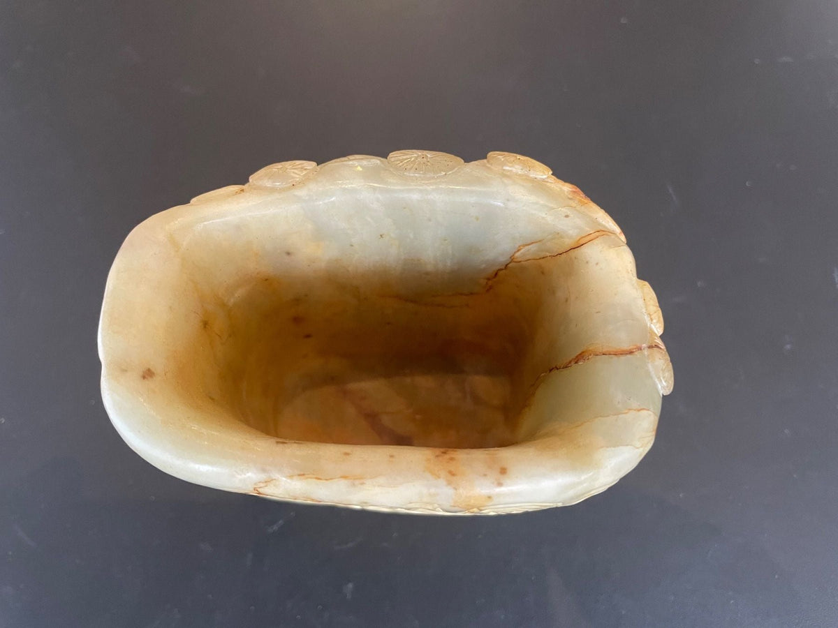 Finely carved jade brush pot