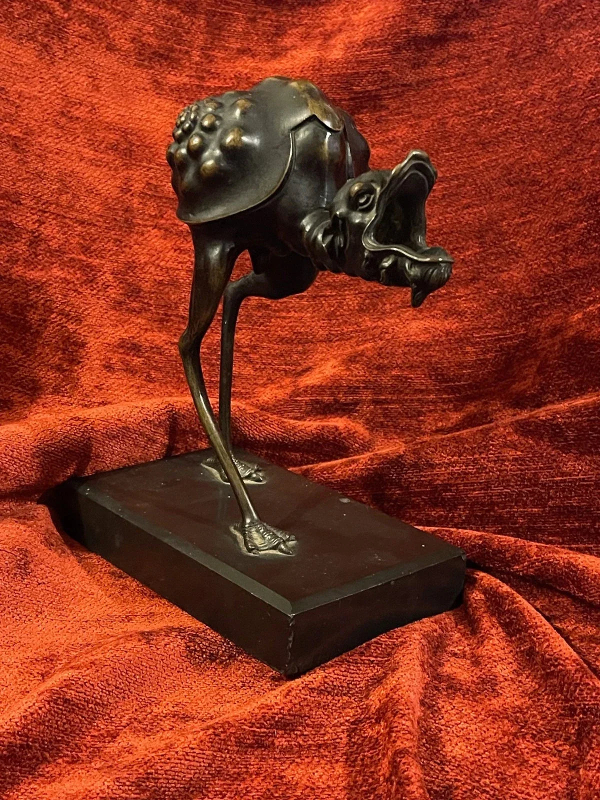 Bronze oil lamp