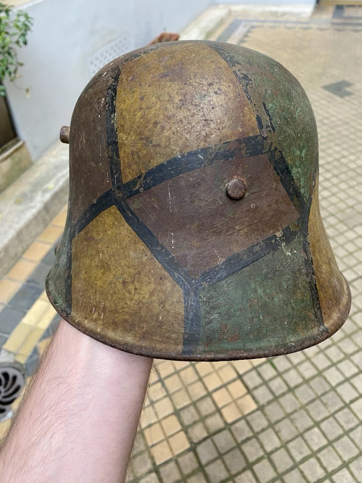 German Model 16 turtle camouflage helmet