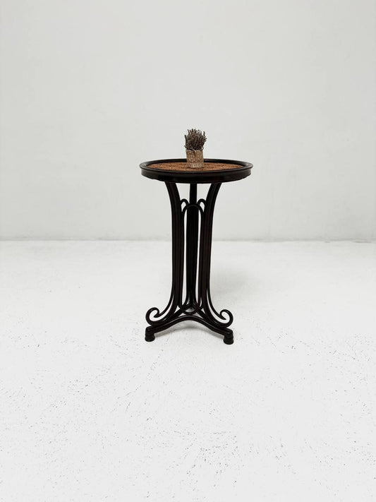 Original Thonet brothers coffee table, manufactured in Vienna circa 1900