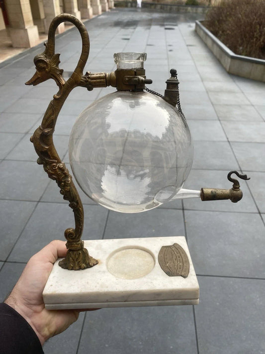 Cafetière ancienne en verre