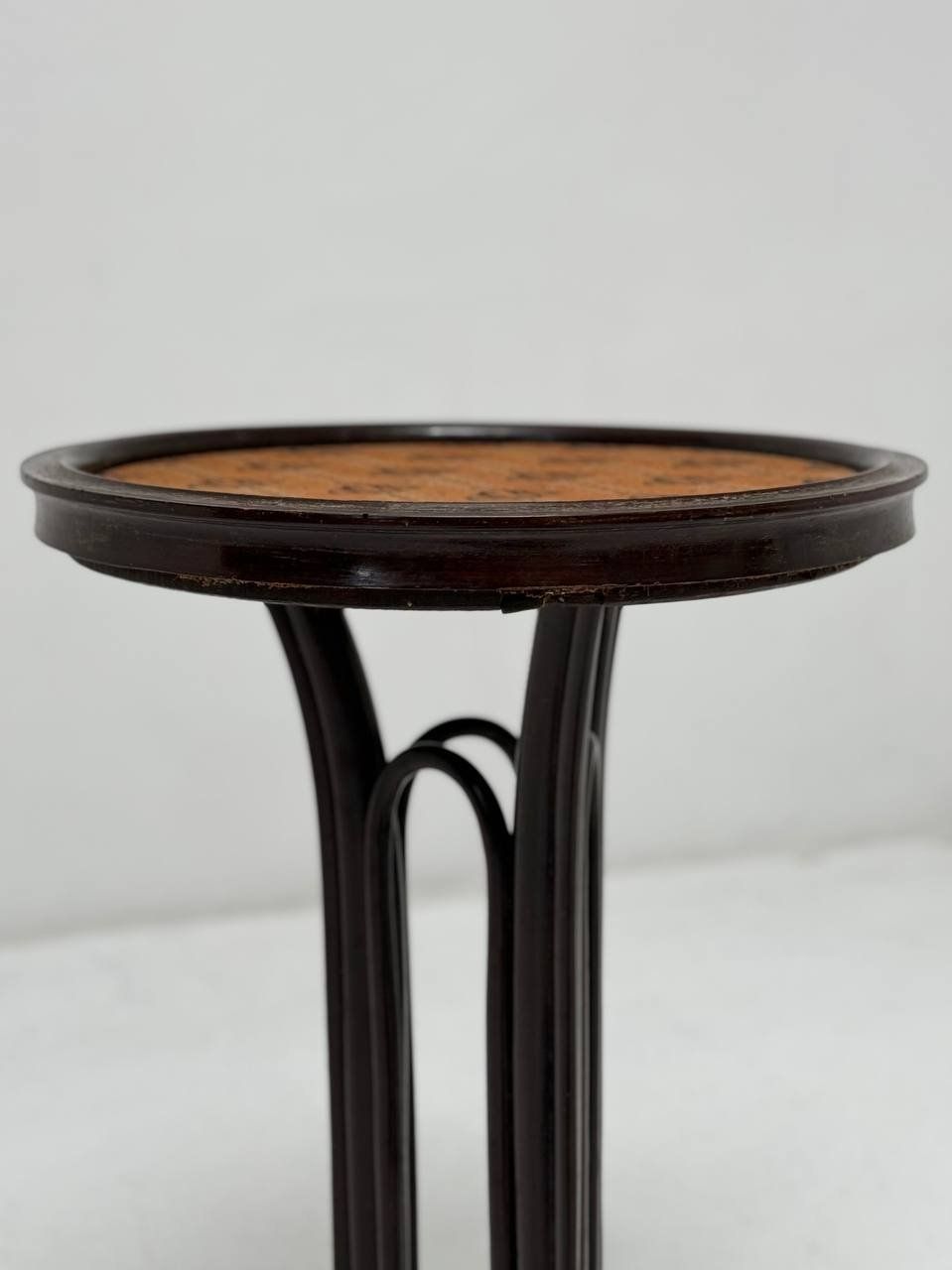 Original Thonet brothers coffee table, manufactured in Vienna circa 1900