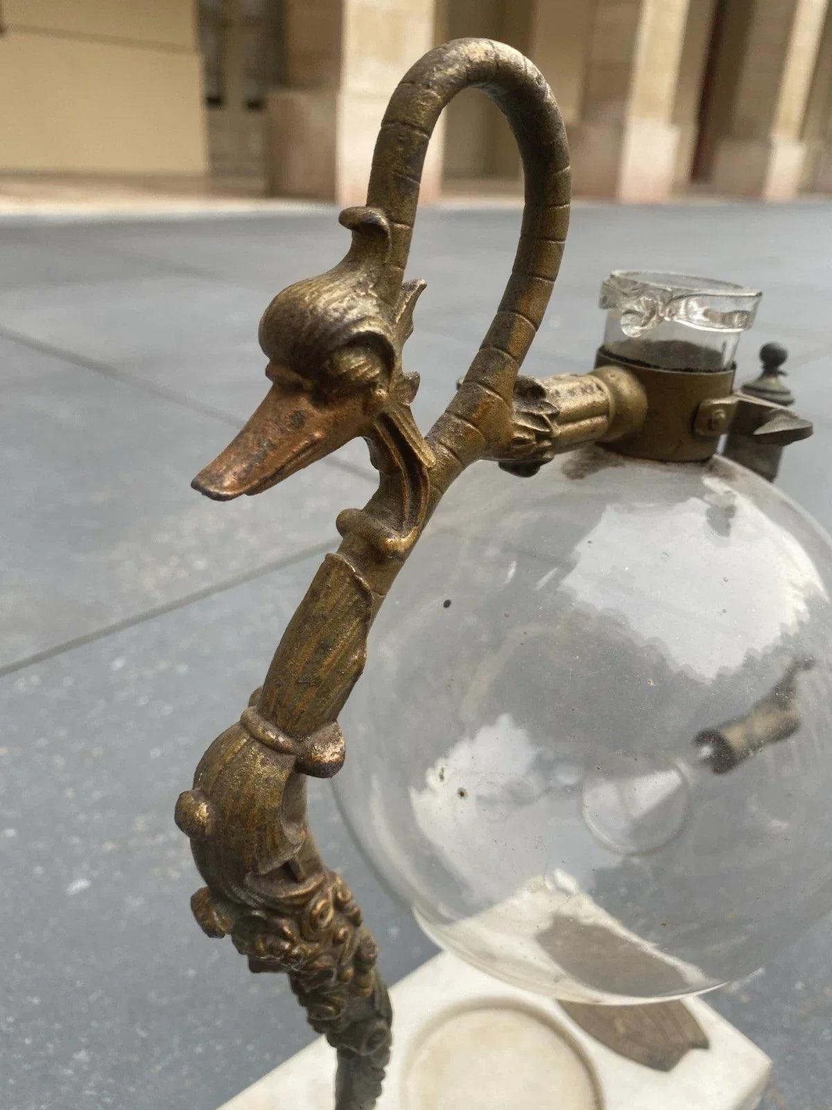 Cafetière ancienne en verre
