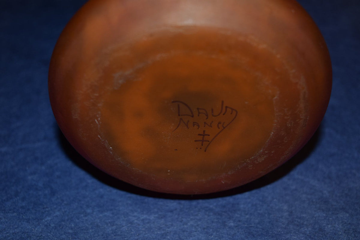 Daum vase, an exceptional piece from the Lorraine manufacture.