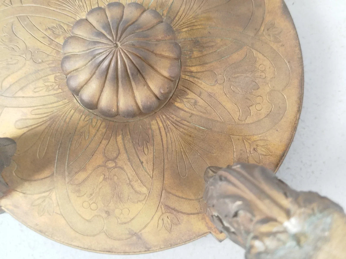 Pedestal base