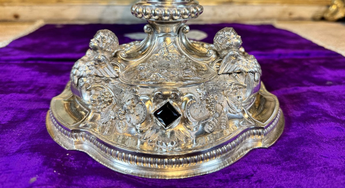 Silver ciborium, cathedral model