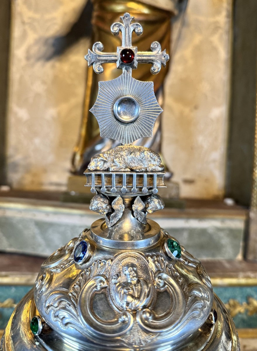 Silver ciborium, cathedral model