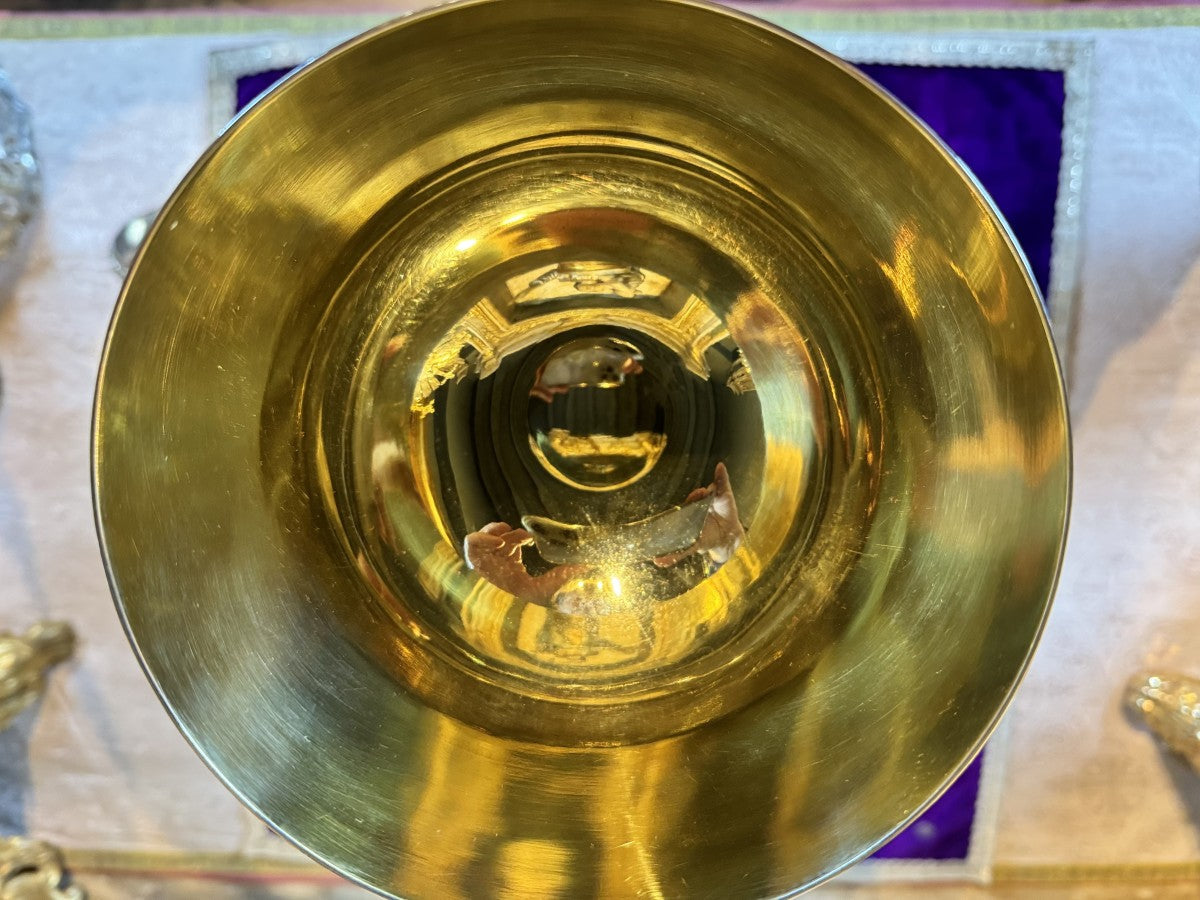 Silver ciborium, cathedral model