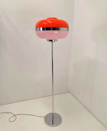 Mid-century vintage floor lamp by the Italian manufacturer Guzzini