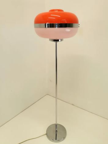 Mid-century vintage floor lamp by the Italian manufacturer Guzzini