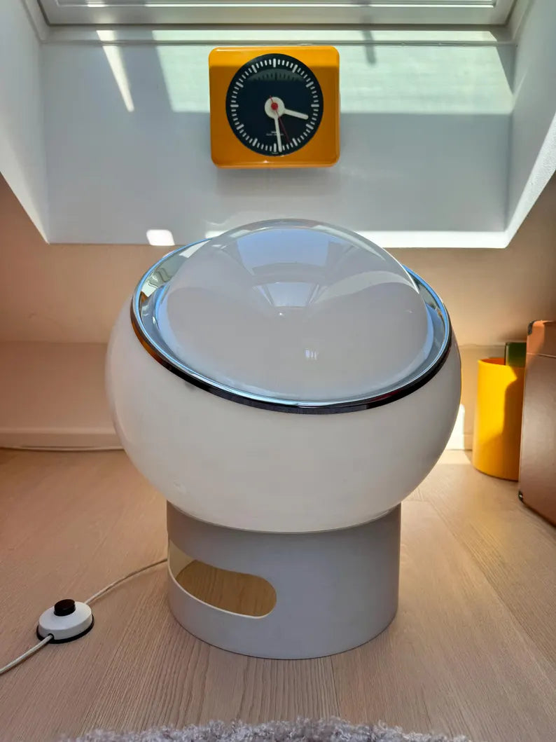Iconic Big Clan table lamp designed by Studio 6G for Harvey Guzzini and produced by Meblo