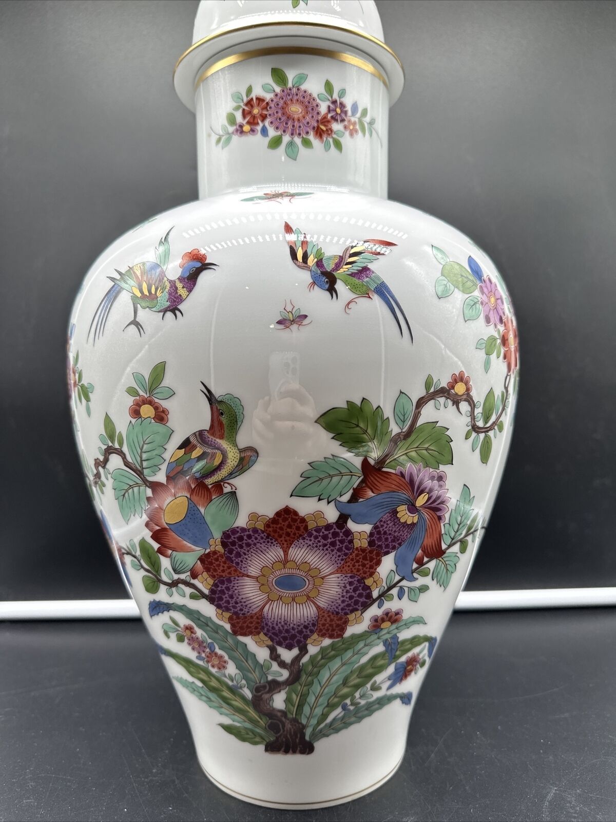Large Meissen lidded vase