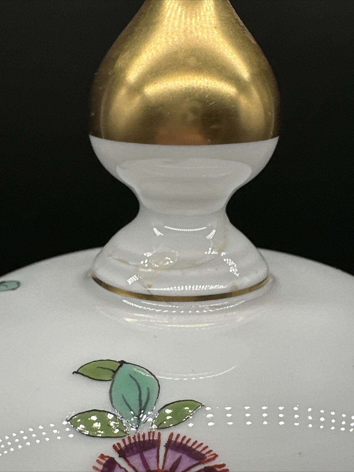 Large Meissen lidded vase