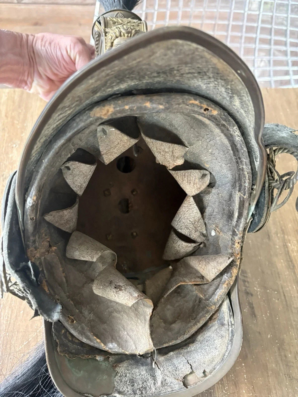 Casque militaire modèle 1858 d'officier de dragon