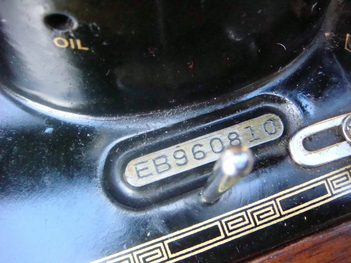 Machine à coudre vintage singer 201k