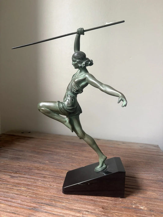 Sculpture femme fayral pierre le faguays max le verrier