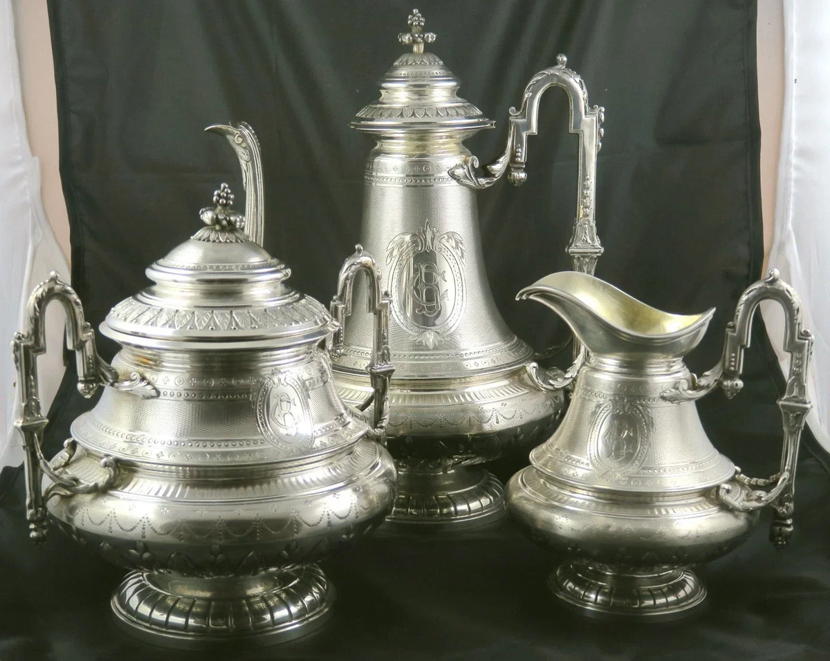 Set consisting of a coffee pot, a milk jug and a sugar bowl