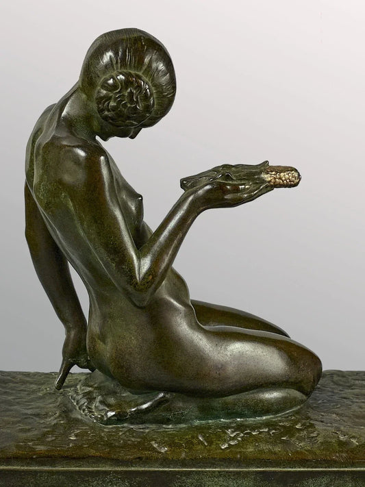 Sculpture en bronze jeune fille au chevreau circa 1926