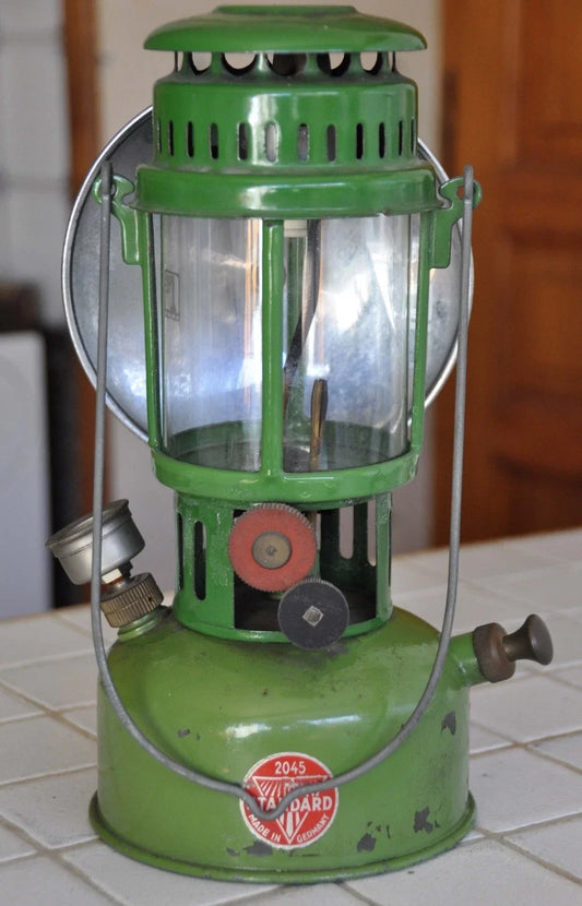 Antique pressure lamp