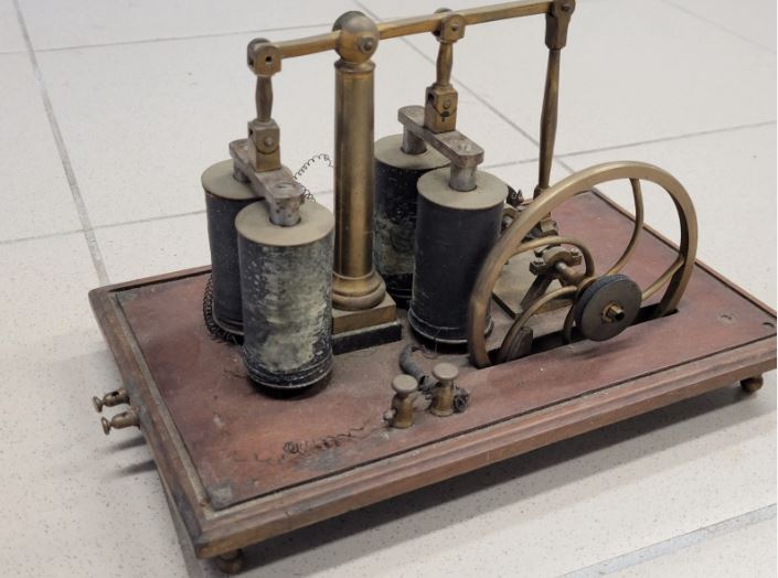 Antique electromagnetic motor machine