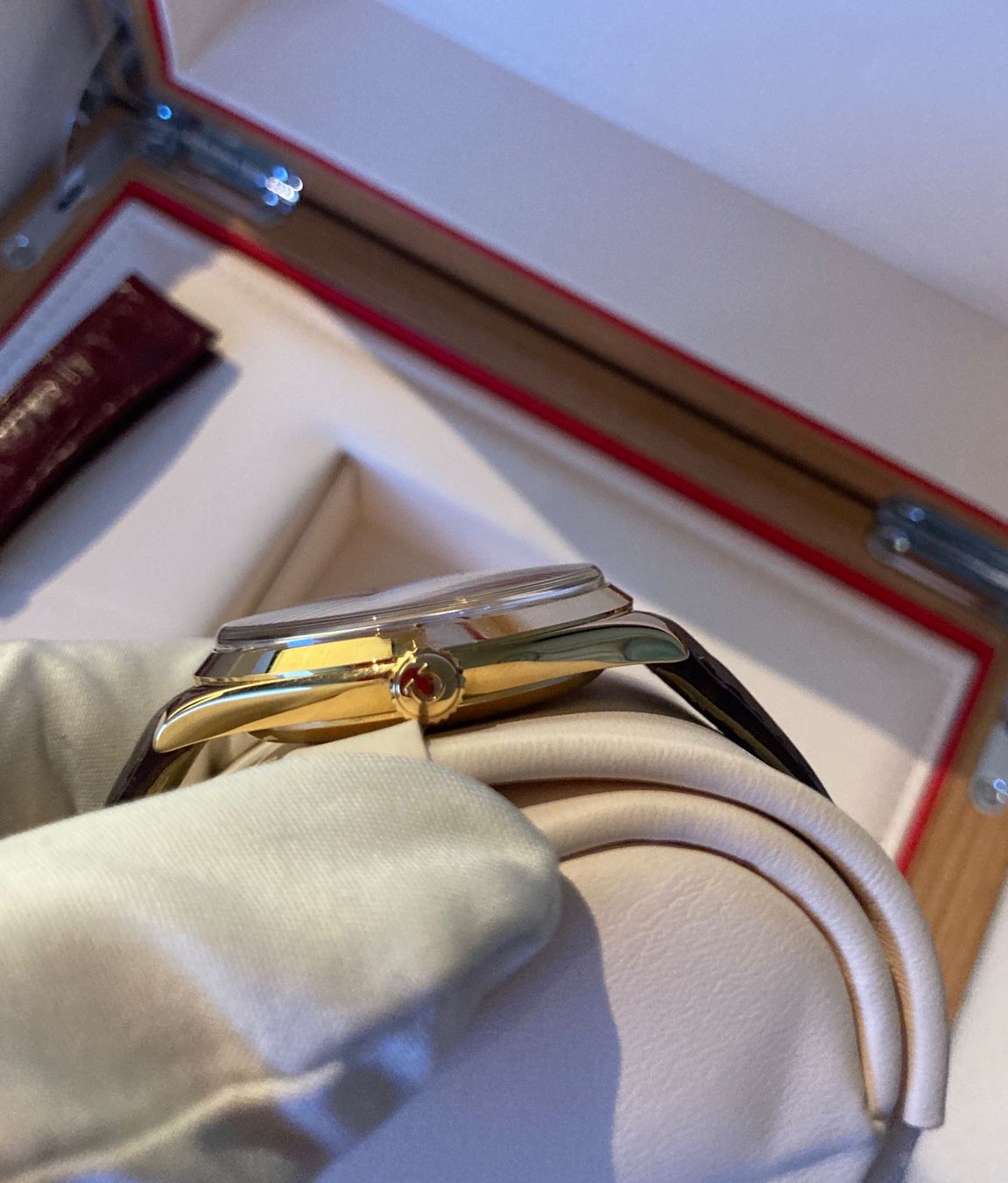 Exceptional luxury watch: Omega De Ville Trésor 125th Anniversary