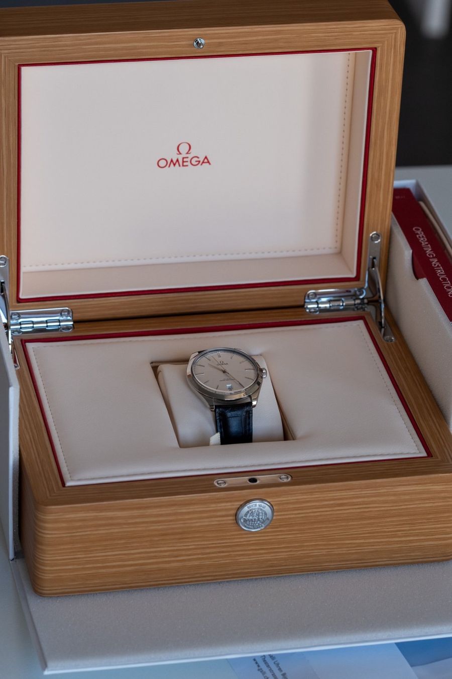 Elegant Omega De Ville Trésor II 40