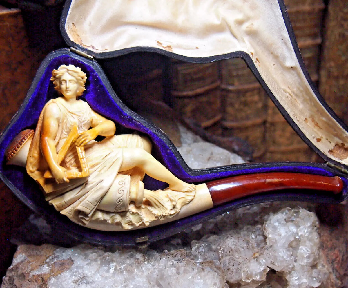 Antique smoke pipe