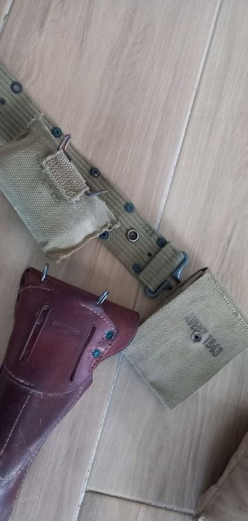 Original complete set of World War II U.S. military equipment