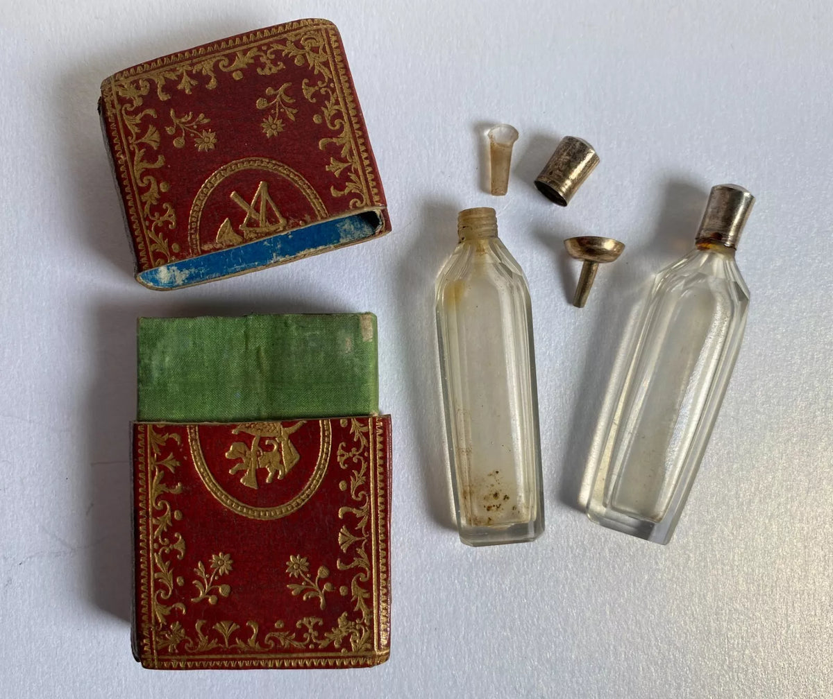 Salt and perfume case