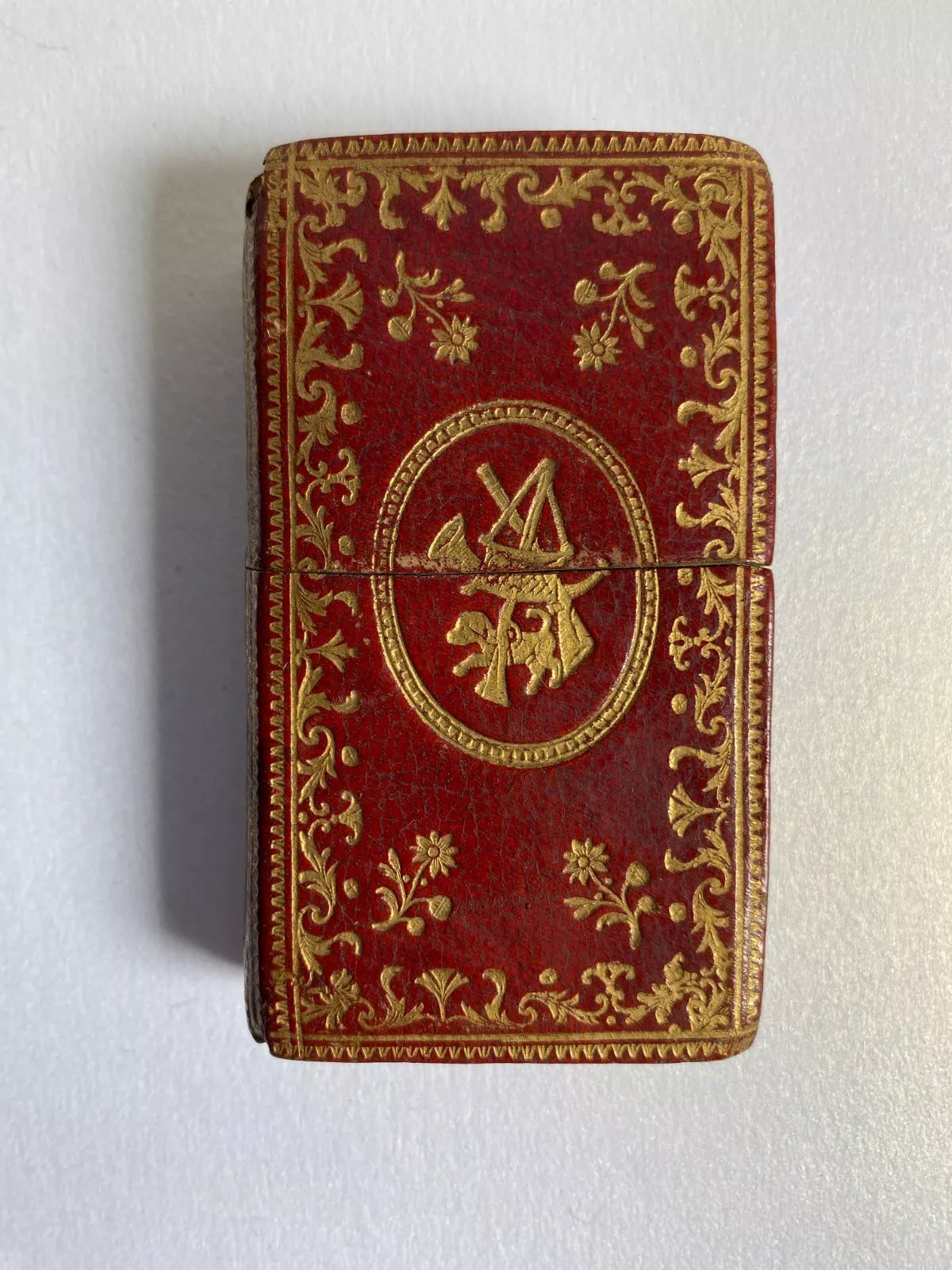 Salt and perfume case