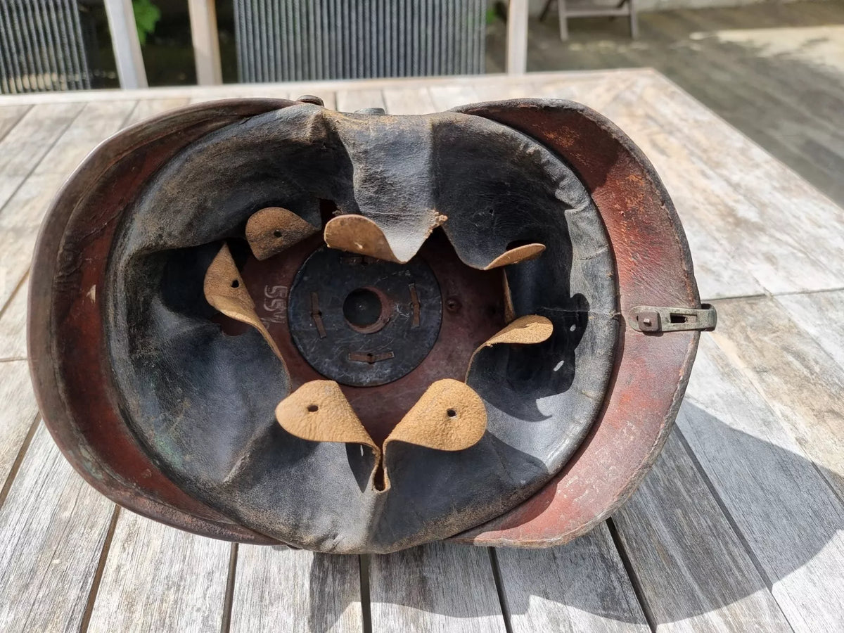 Model 1915 Pickelhaube in leather and grey metal