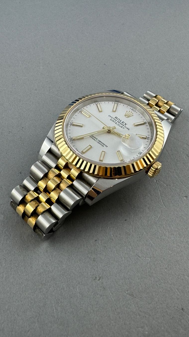 Rolex Datejust 41 luxury watch in yellow gold and steel