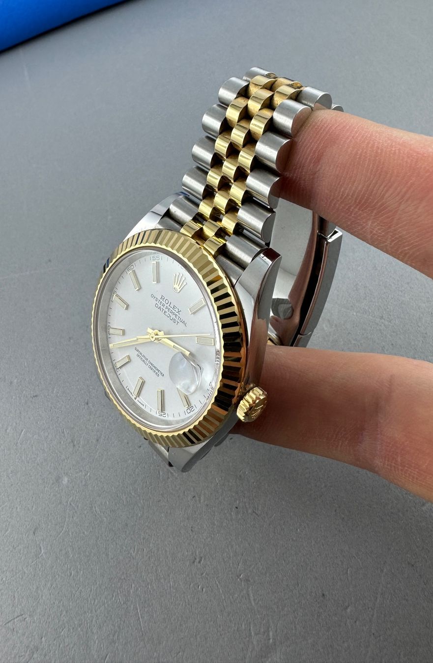 Rolex Datejust 41 luxury watch in yellow gold and steel