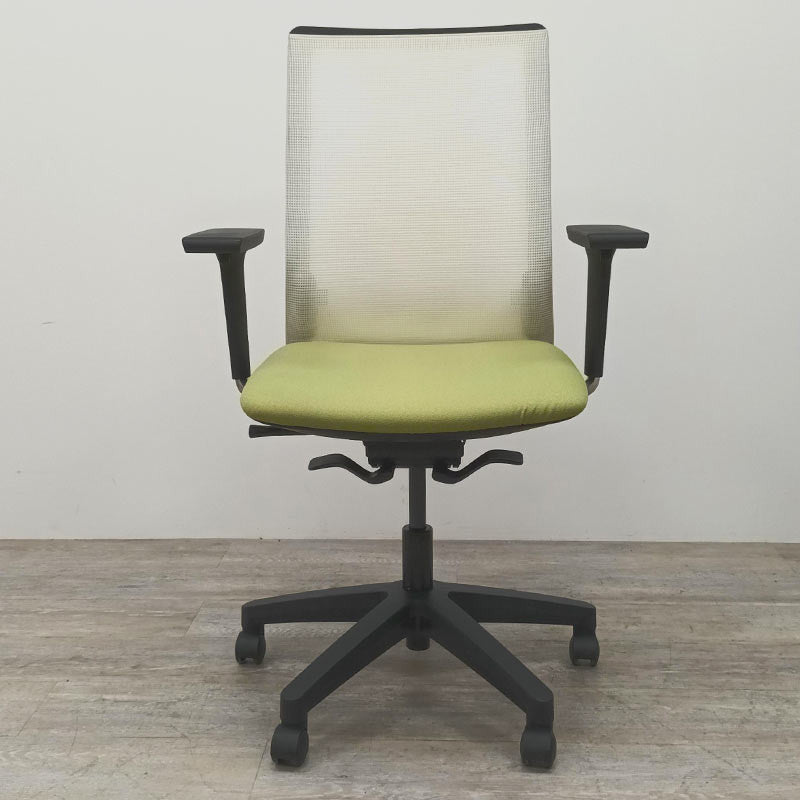 FORMA 5 Sentis Light Green White 3D