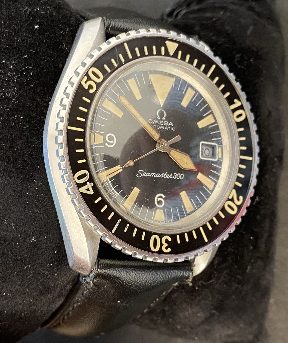 Vintage Omega Seamaster 300 self-winding watch