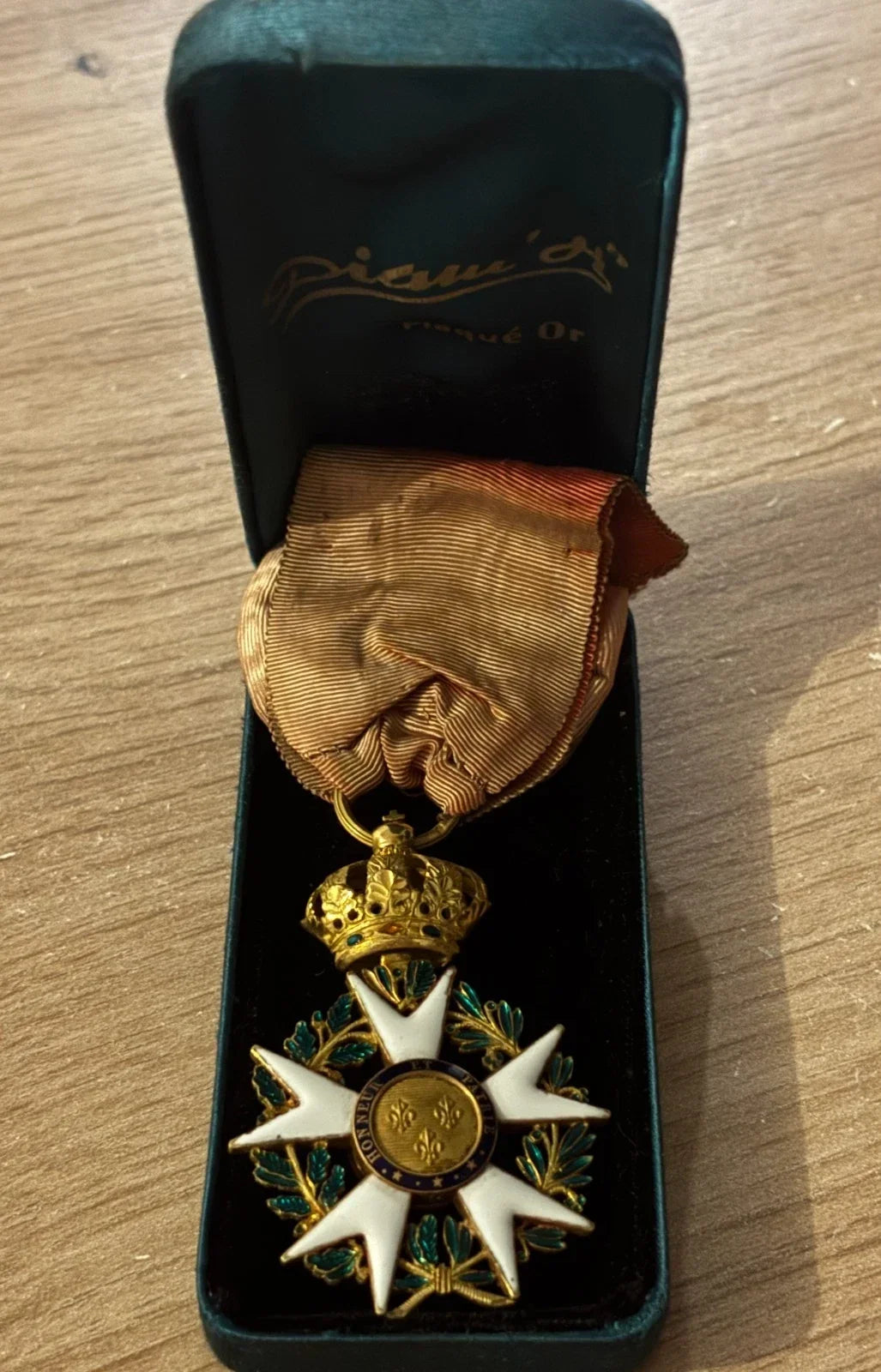 Antique 18K Gold Legion of Honour Medal 25g Enamel