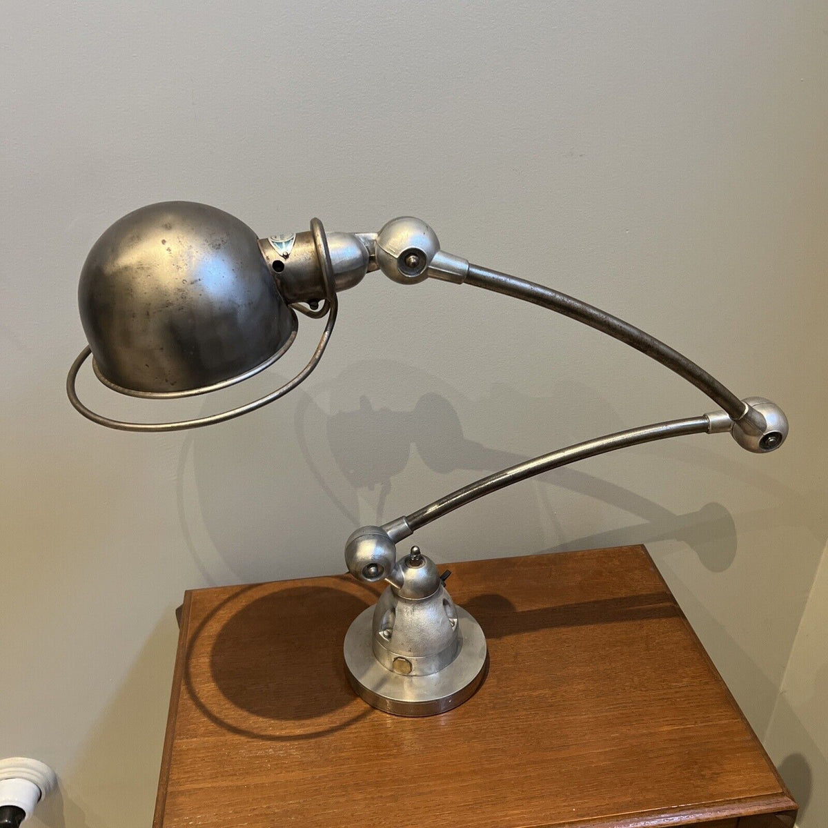 Jieldé lamp with 2 curved arms
