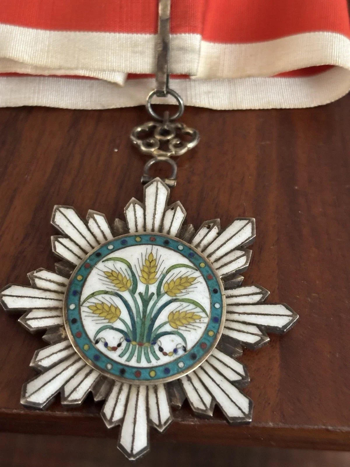 BEAUTIFUL COMMANDER OF THE ORDER OF THE GOLDEN GRAIN REPUBLIC OF CHINA IN VERMEIL