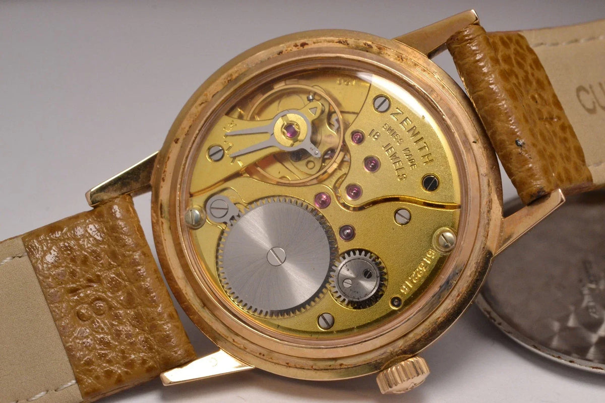ZENITH SPORTO WATCH NEAR MINT VINTAGE 1960 SWISS WATCH
